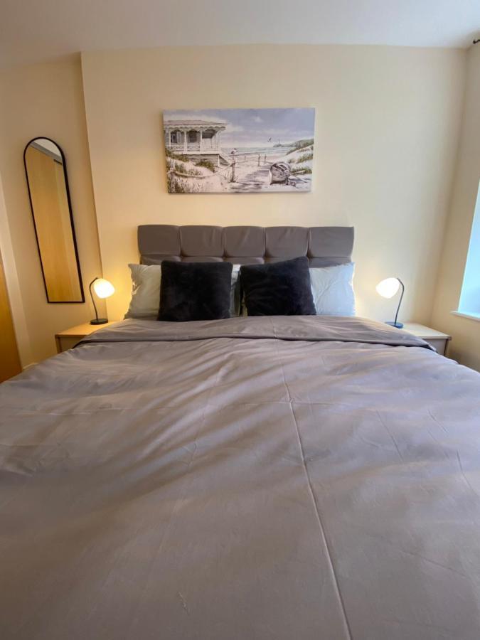1 Bedroom Apartment In The Heart Of Борнмут Екстер'єр фото