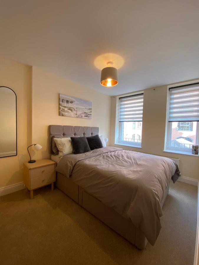 1 Bedroom Apartment In The Heart Of Борнмут Екстер'єр фото